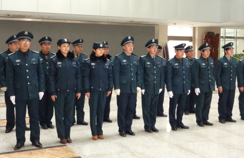 海州区领导春节看望慰问保安队员